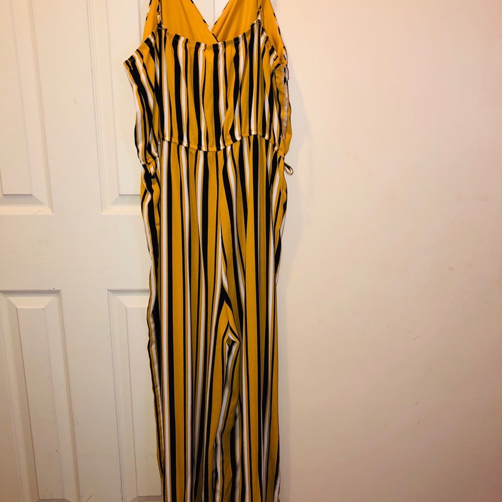 Romper - Picture 3 of 3